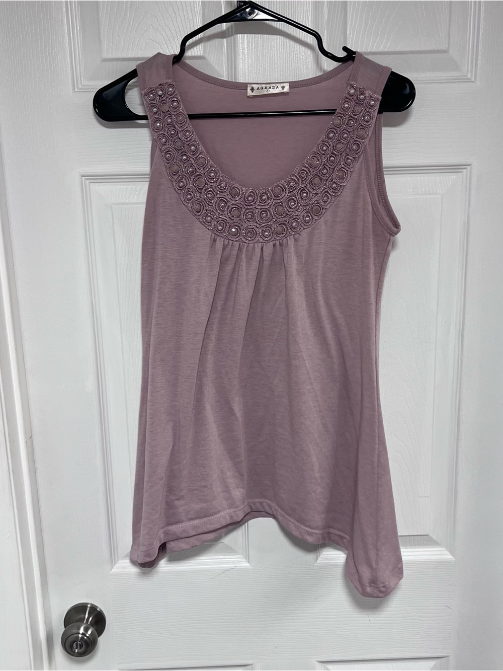 Agenda Embellished Scoop Neck Tank Top — Dusty Mauve Size S